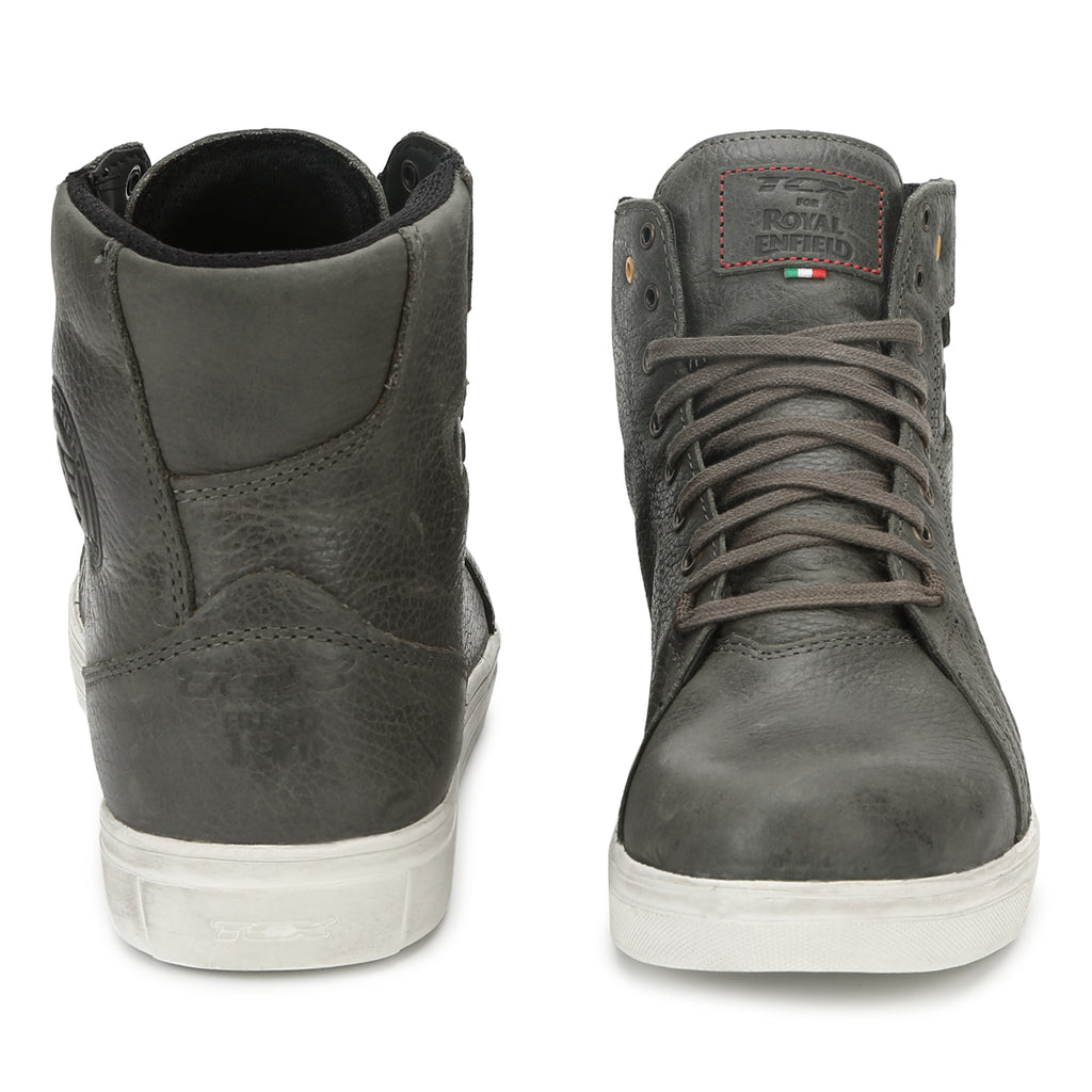 BOTAS / CABO WP RIDING BOOTS OLIVE