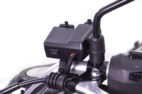 PUERTO  CONEXIÓN 12 VOLTIOS Y USB